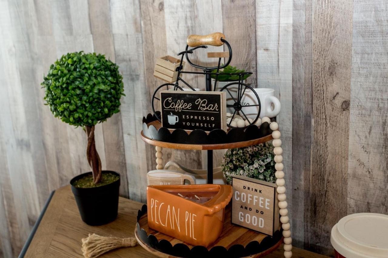 Once-In-A-Lifetime Coffee-Themed Stay For Up To 8 Clarksville Kültér fotó