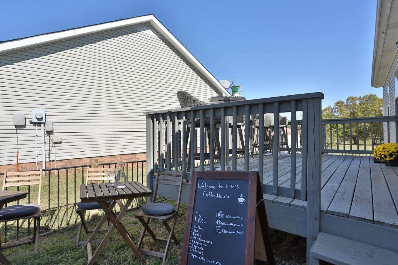 Once-In-A-Lifetime Coffee-Themed Stay For Up To 8 Clarksville Kültér fotó
