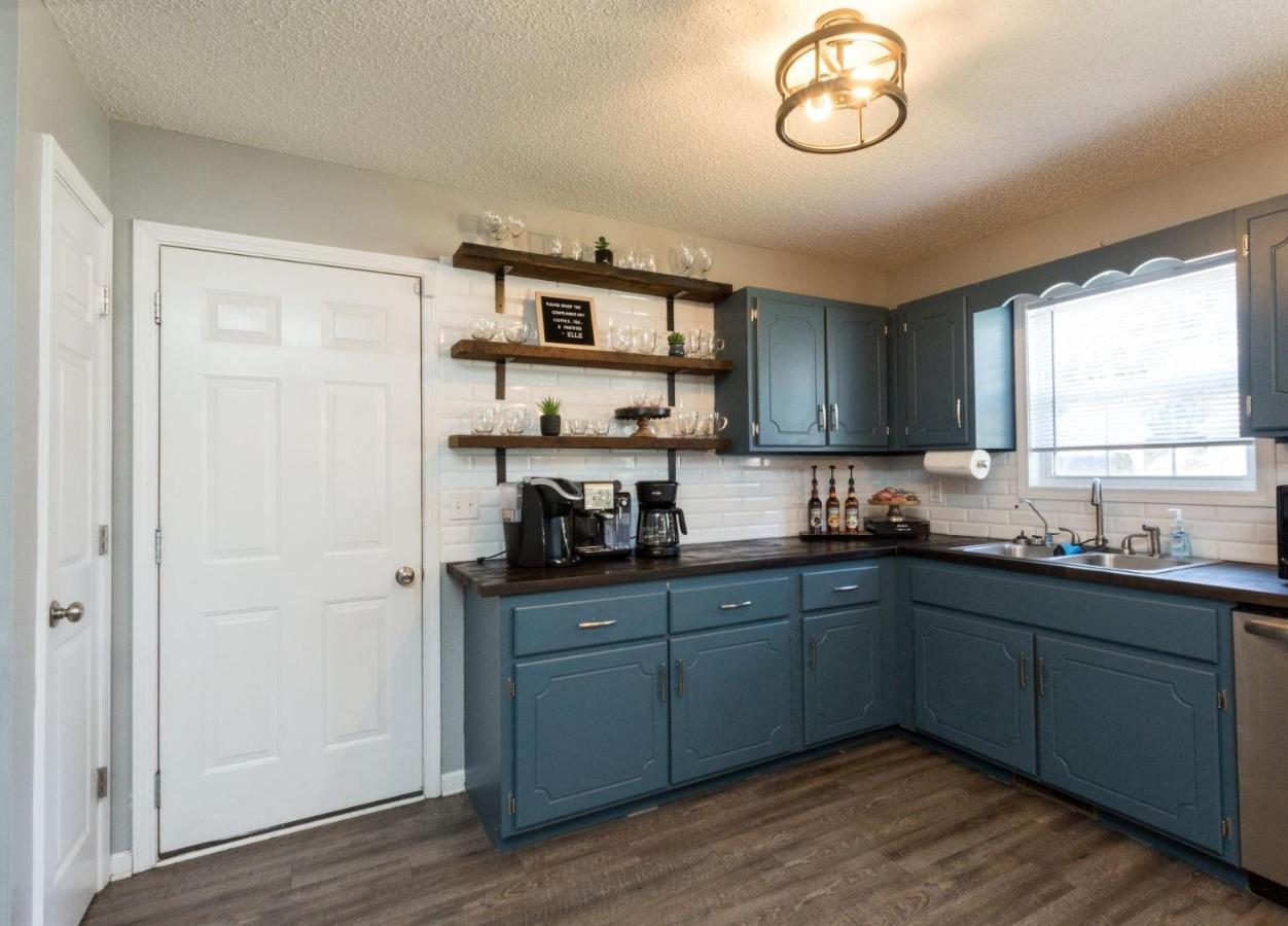 Once-In-A-Lifetime Coffee-Themed Stay For Up To 8 Clarksville Kültér fotó